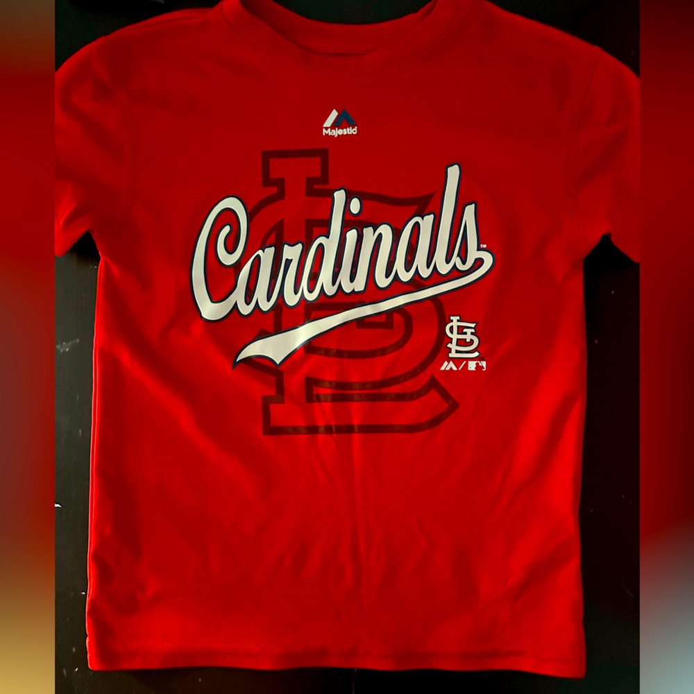 Kids size M. St.Louis Cardinals t-shirt.